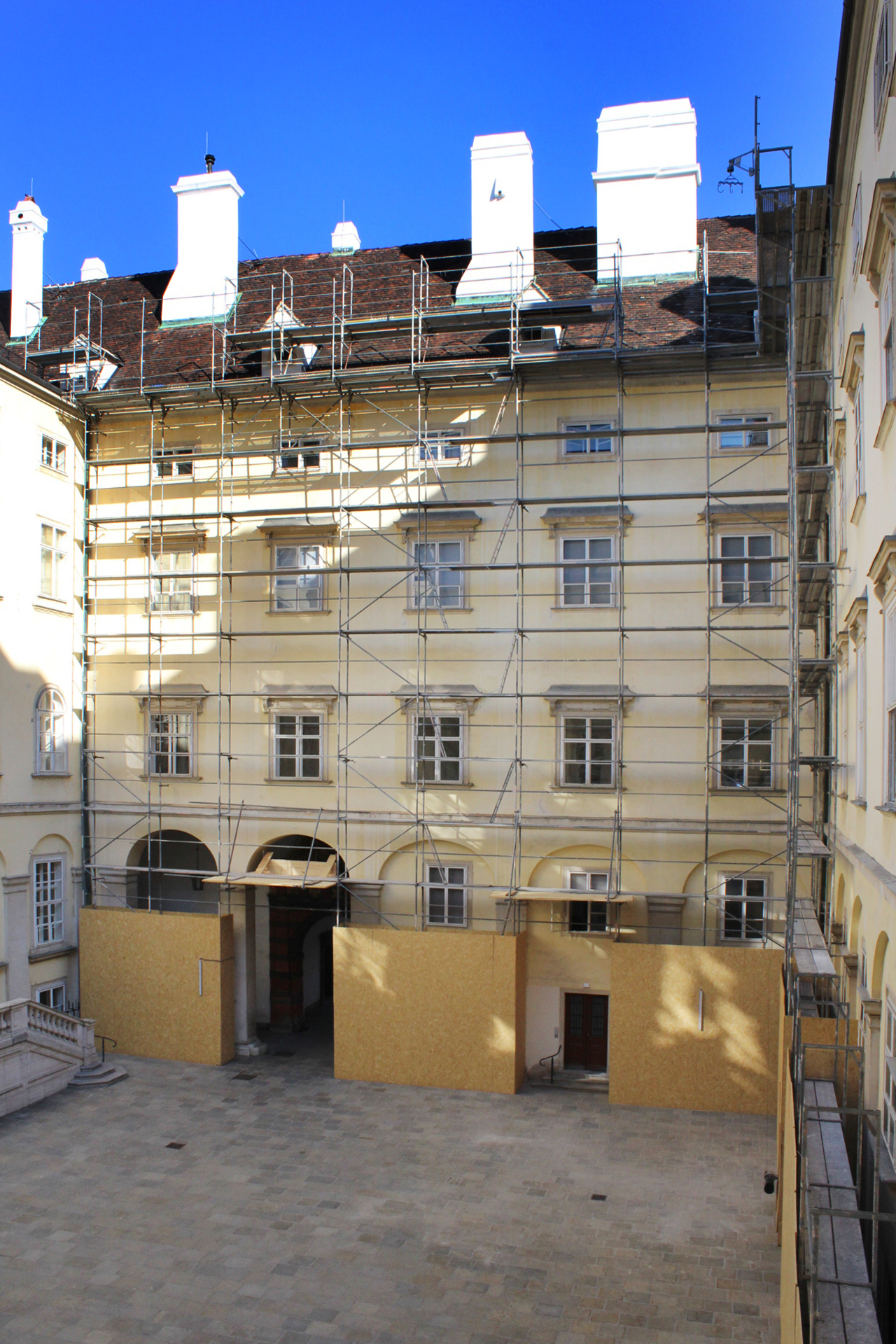 Dachsanierung Schweizer Hof 2026