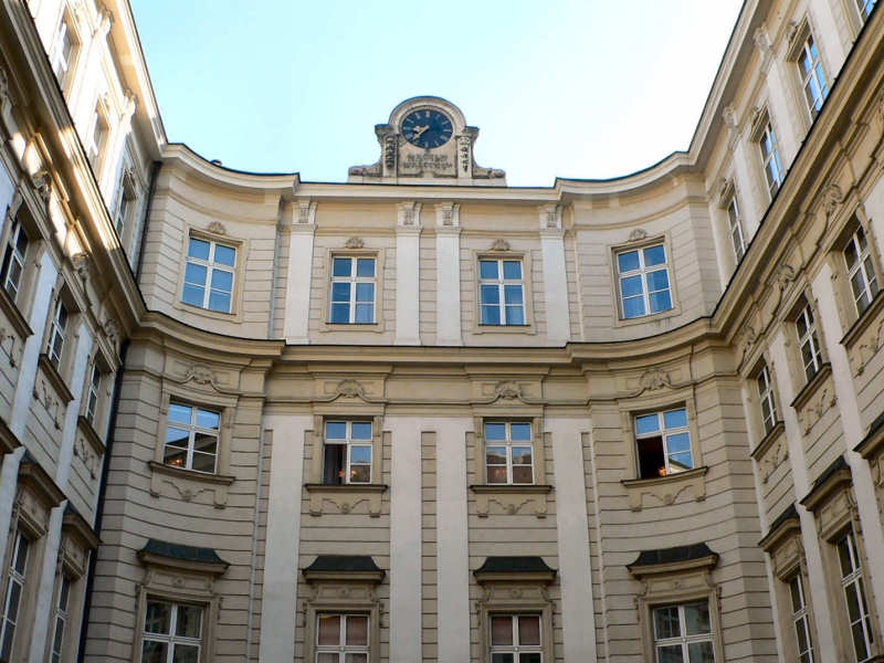 Austrian Ombudsman Board and Finanzprokuratur